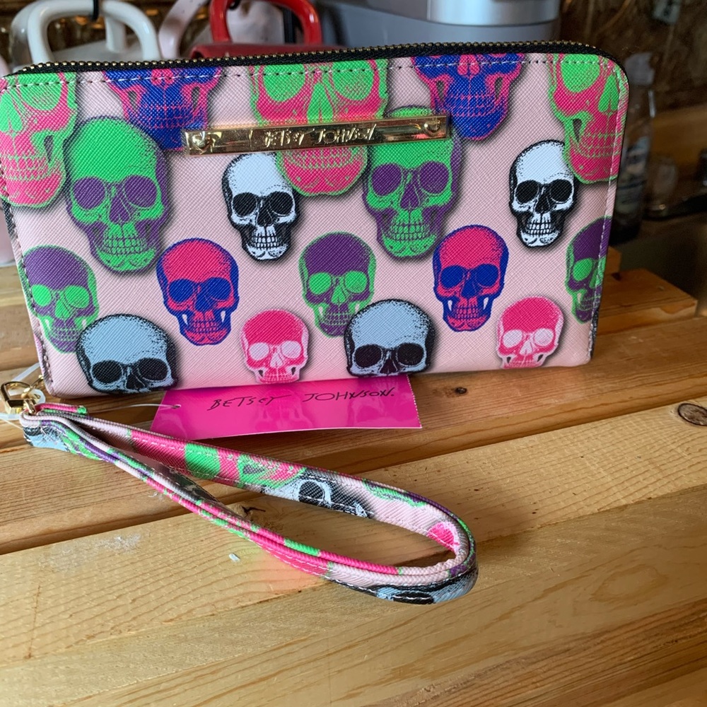 Betsy Johnson Wristlet Skull